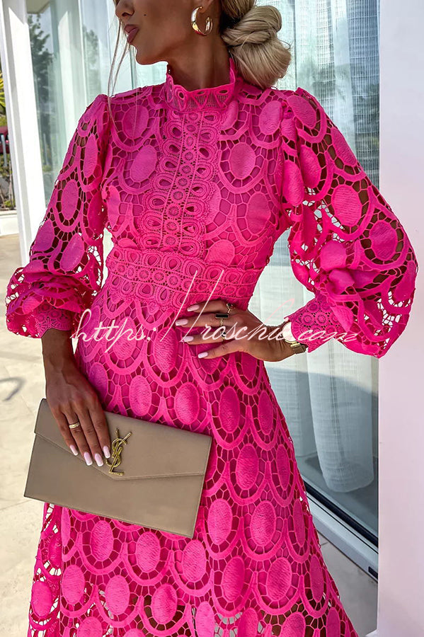 Classic Vintage Dress with a Flattering Fit