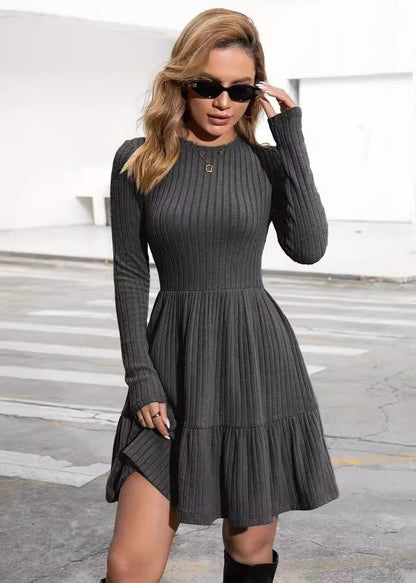 Effortlessly Elegant Sweater with a Timeless Design