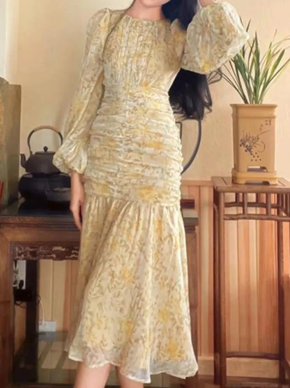 Beautifully Crafted Dress in a Classic Style
