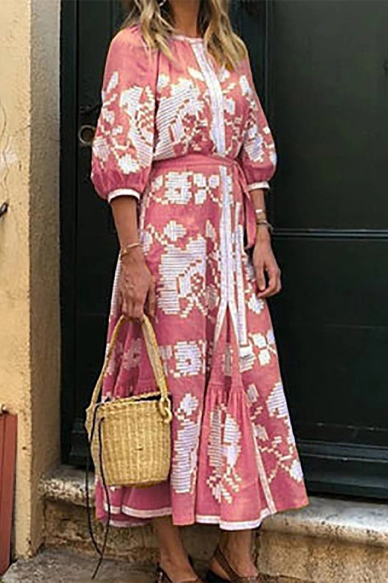 Classic Vintage Dress with a Flattering Fit