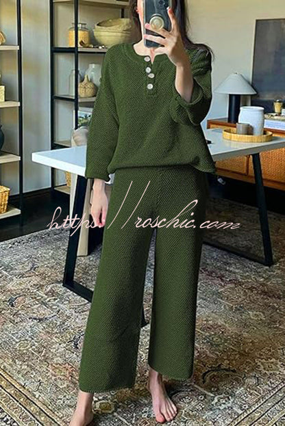 Classic Vintage & Enduringly Stylish Top