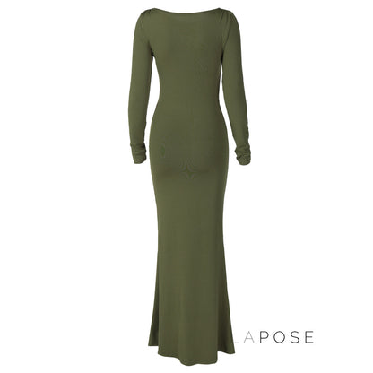 Effortlessly Elegant Dress with a Timeless Design