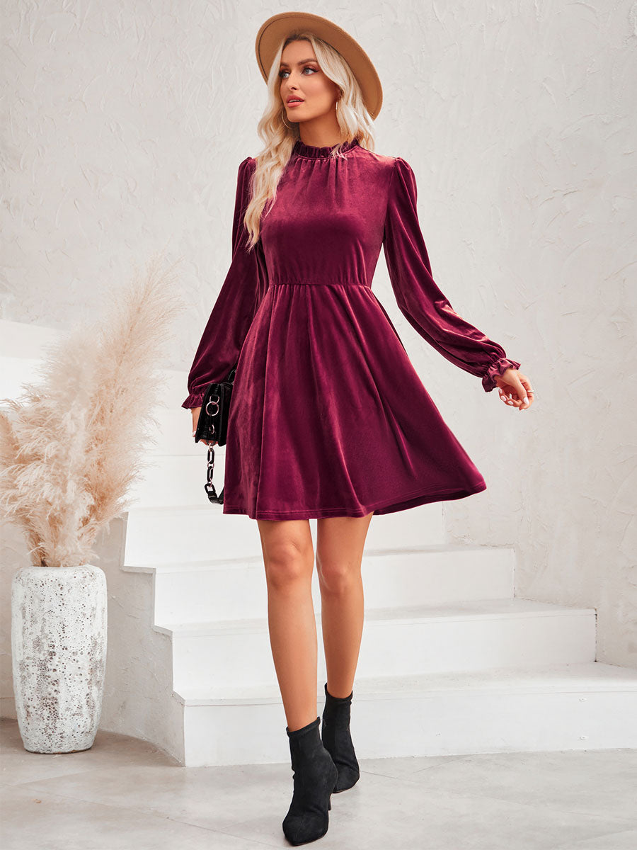 Classic Vintage Dress with a Flattering Fit
