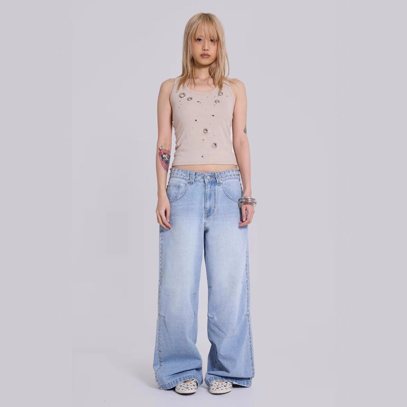 Well Tailored Garment with a Graceful Silhouette