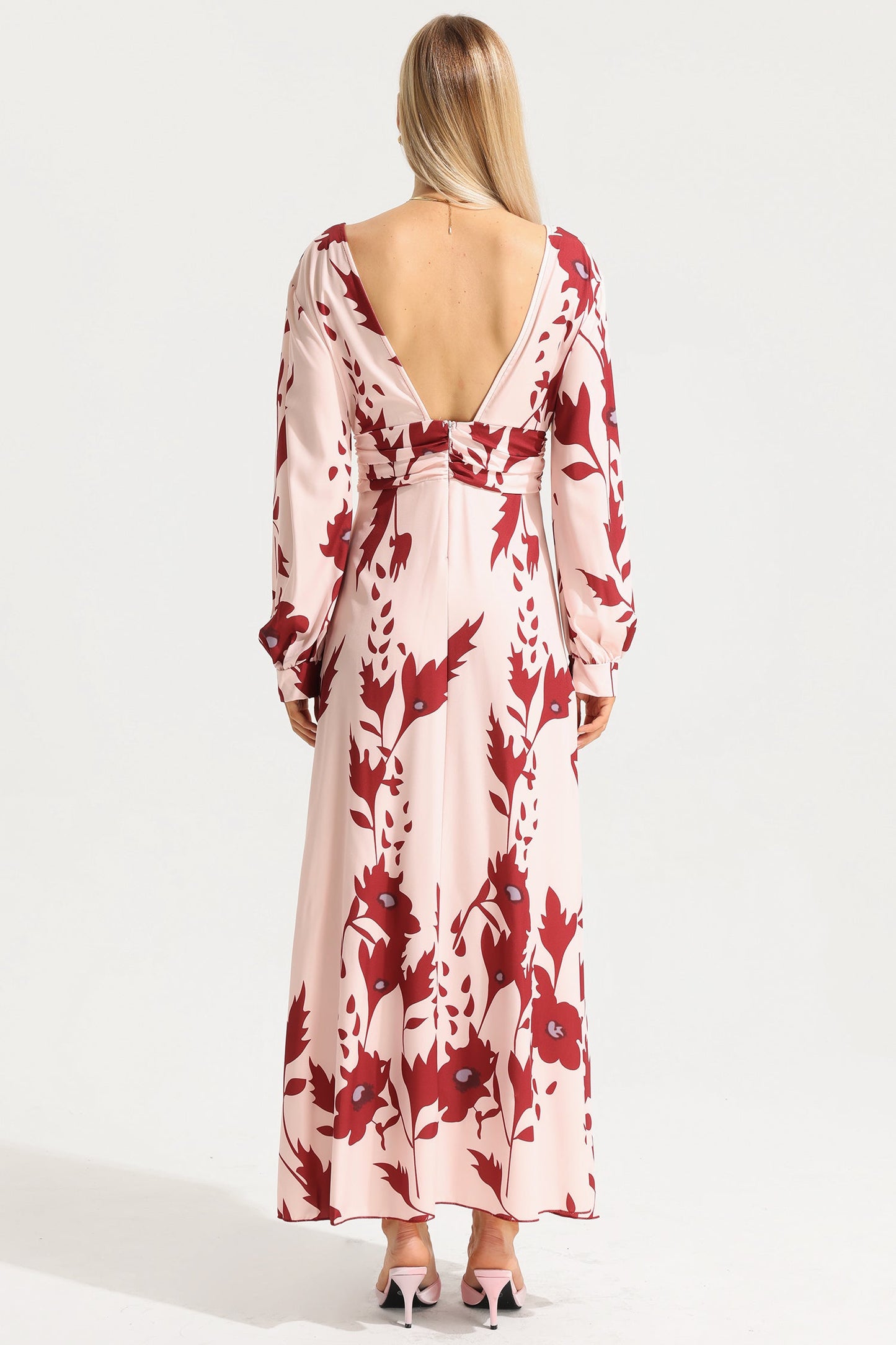 Classic Vintage & Enduringly Stylish Dress