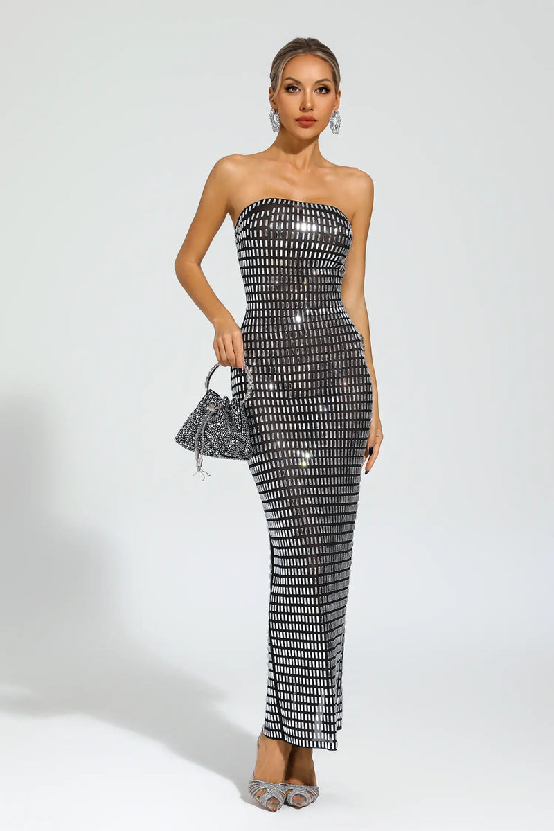 Gracefully Styled Dress for Any Occasion