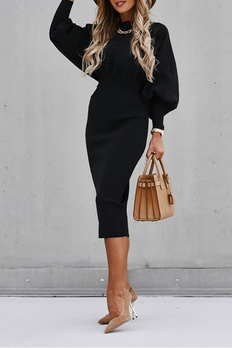 Effortlessly Elegant Dress with a Timeless Design