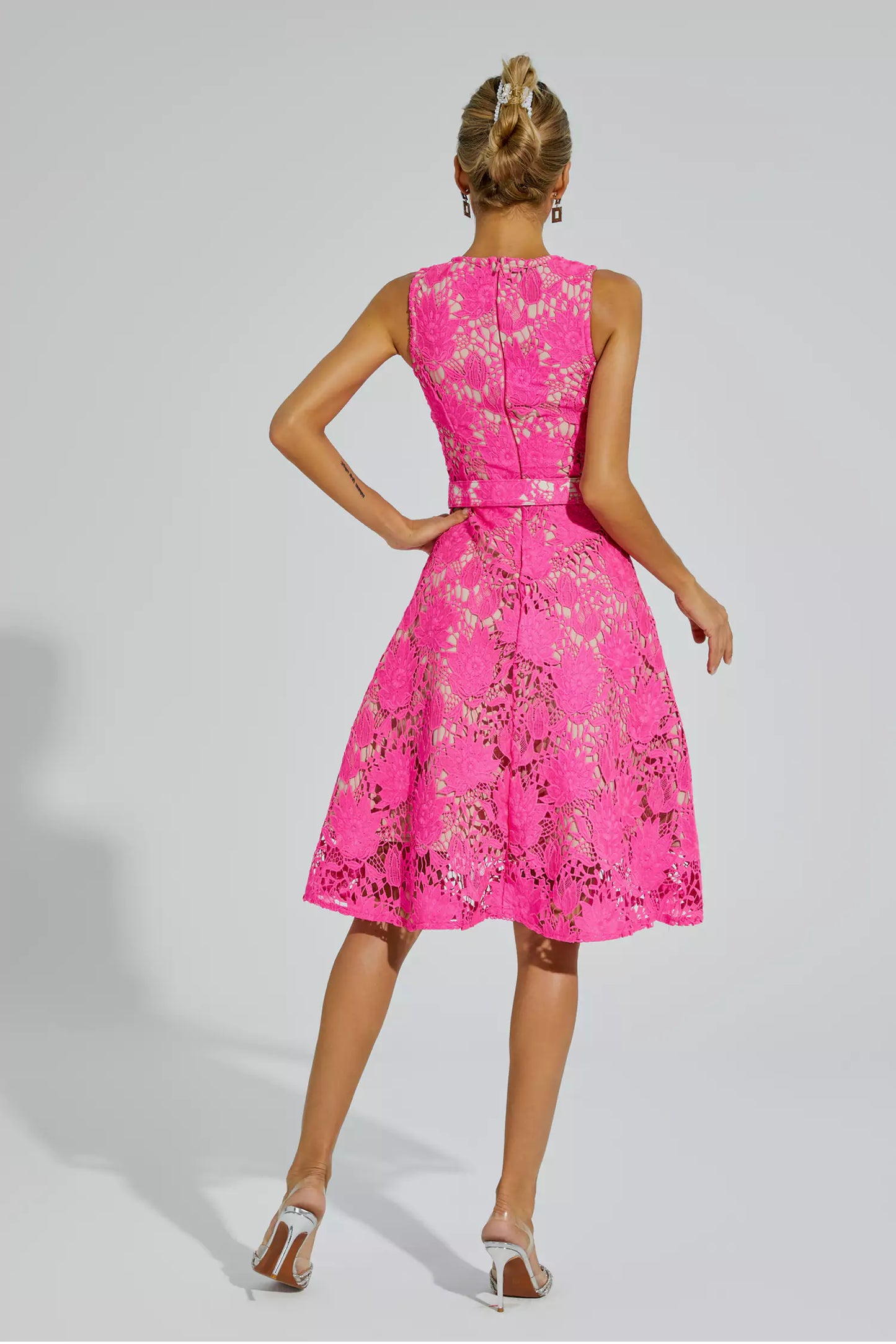 Gracefully Styled Dress for Any Occasion
