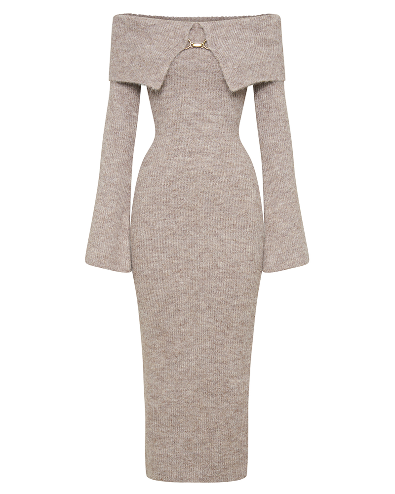 Gracefully Styled Dress for Any Occasion
