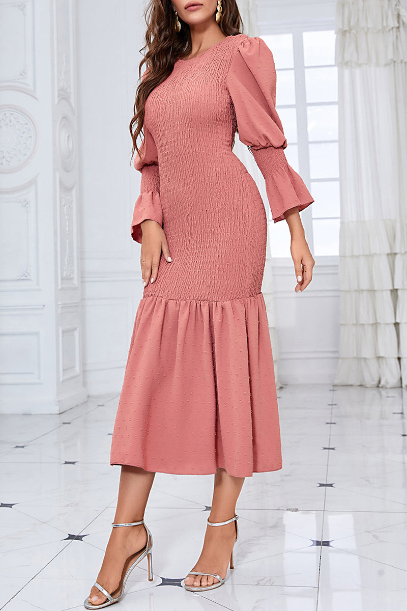 Gracefully Styled Dress for Any Occasion