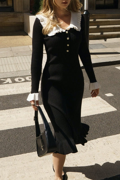Classic Vintage Dress with a Flattering Fit
