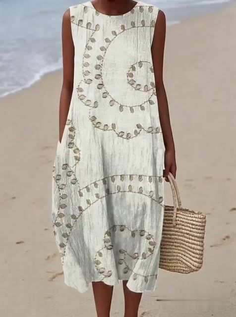 Sophisticated Dress with a Clean Classic Look