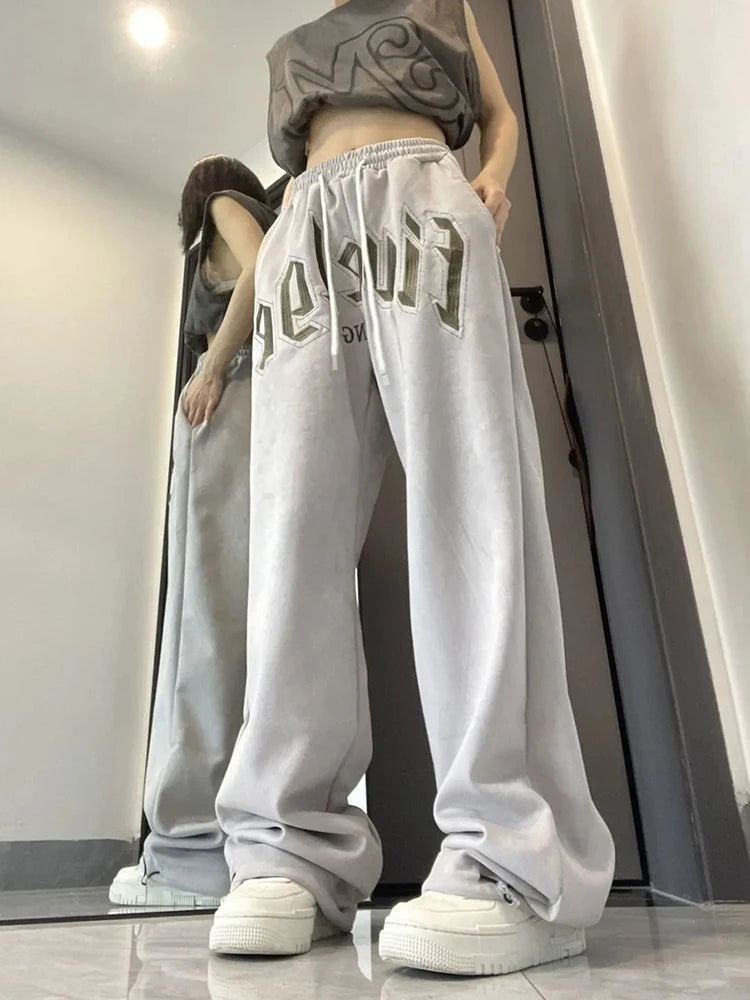 GRAY