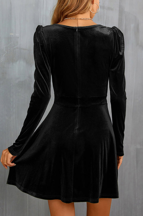 Classic Vintage & Enduringly Stylish Dress