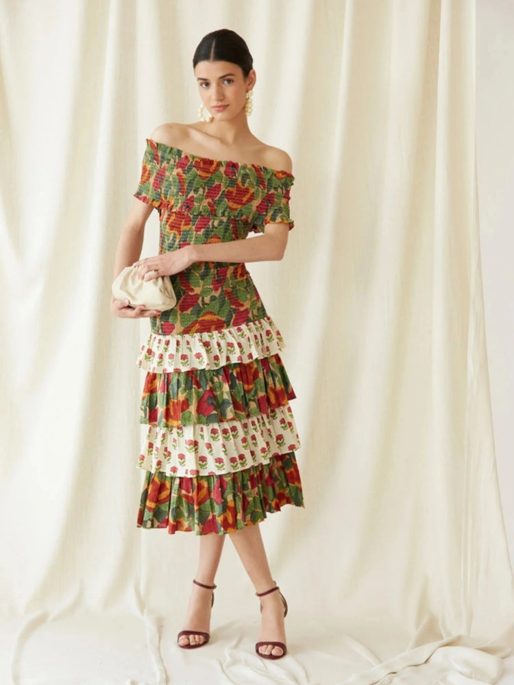 Sophisticated Dress with a Clean Classic Look