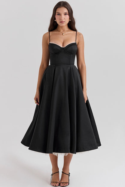 Classic Vintage Dress with a Flattering Fit
