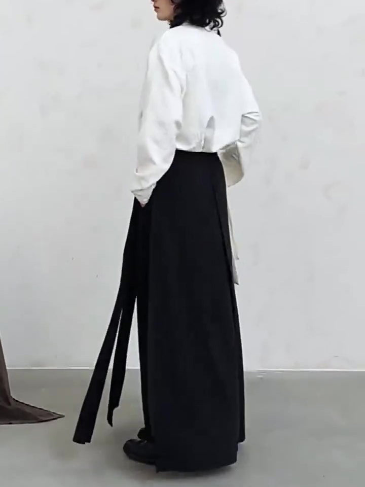 Classic Vintage Pants with a Flattering Fit