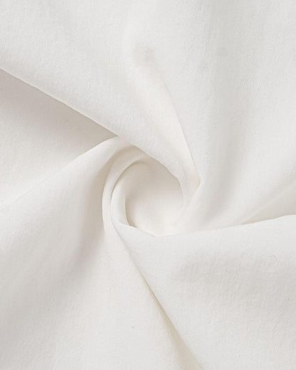 Effortlessly Elegant Pants with a Timeless Design