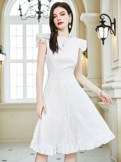 Effortlessly Elegant Dress with a Timeless Design