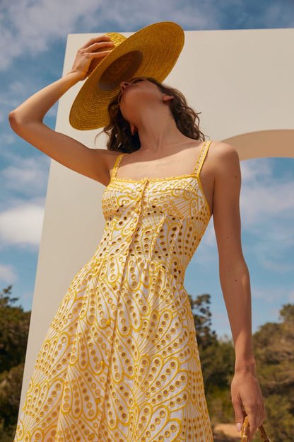 Polished Dress with an Effortless Classic Look