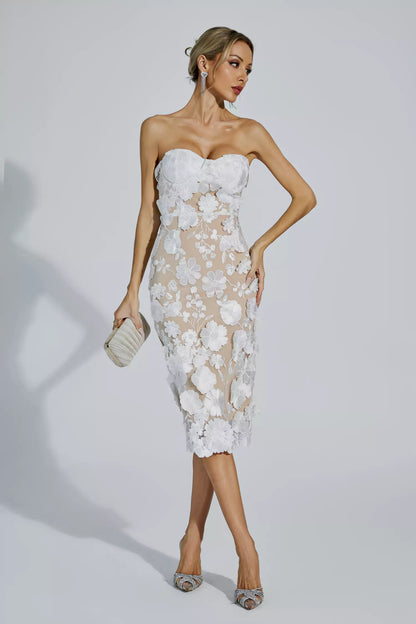 Classic Vintage & Enduringly Stylish Dress