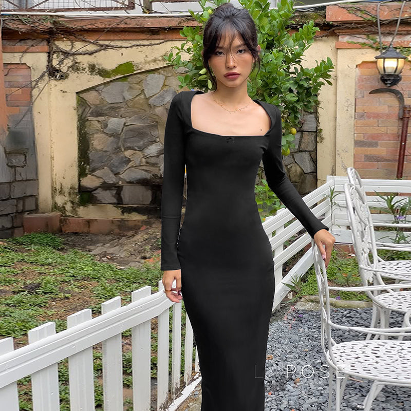 Well Tailored Dress with a Graceful Silhouette