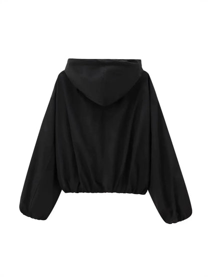 Effortlessly Elegant Jacket with a Timeless Design