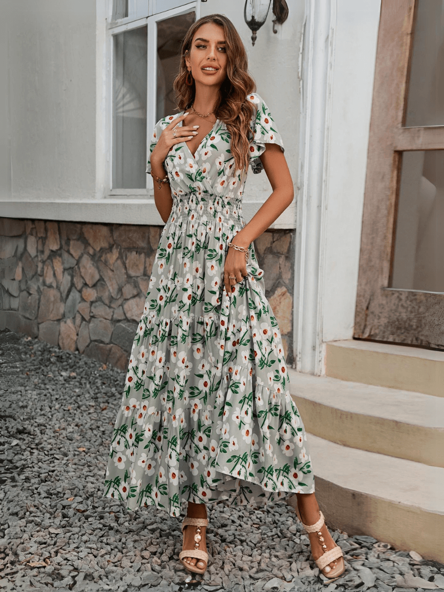 Classic Vintage Dress with a Flattering Fit