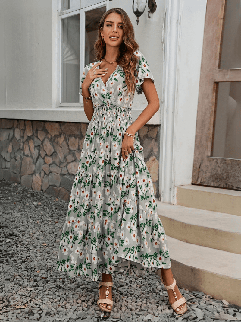 Classic Vintage Dress with a Flattering Fit