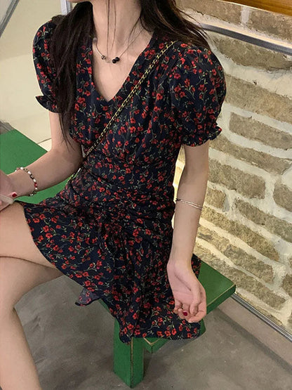 Classic Vintage & Enduringly Stylish Dress