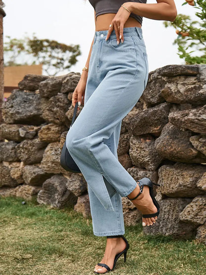 Classic Vintage Pants with a Flattering Fit