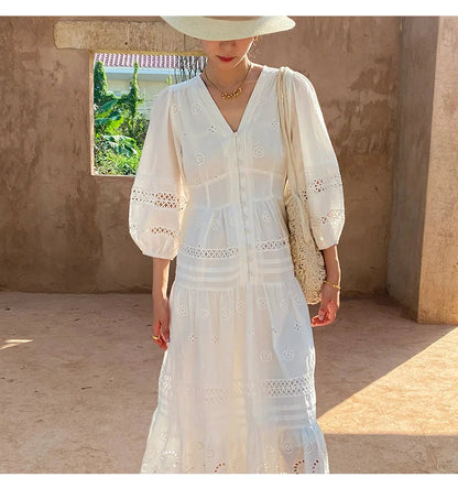 Sophisticated Dress with a Clean Classic Look