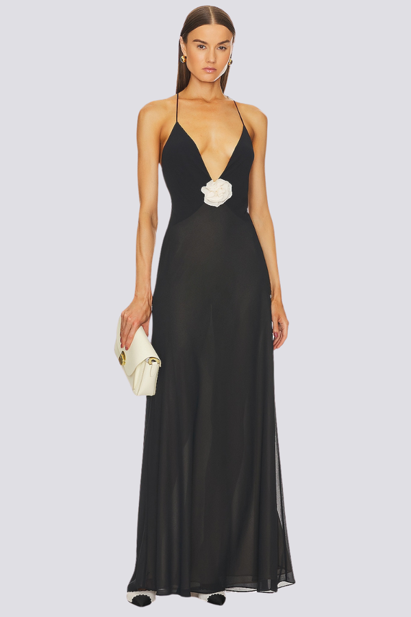Effortlessly Elegant Dress with a Timeless Design
