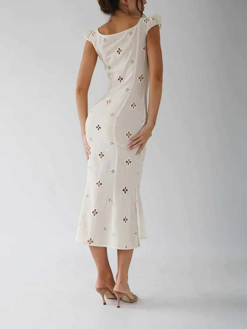Classic Vintage Dress with a Flattering Fit