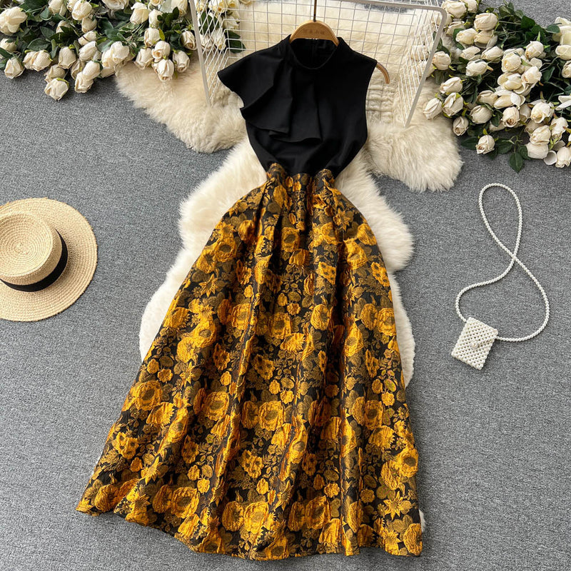 Classic Vintage & Enduringly Stylish Dress