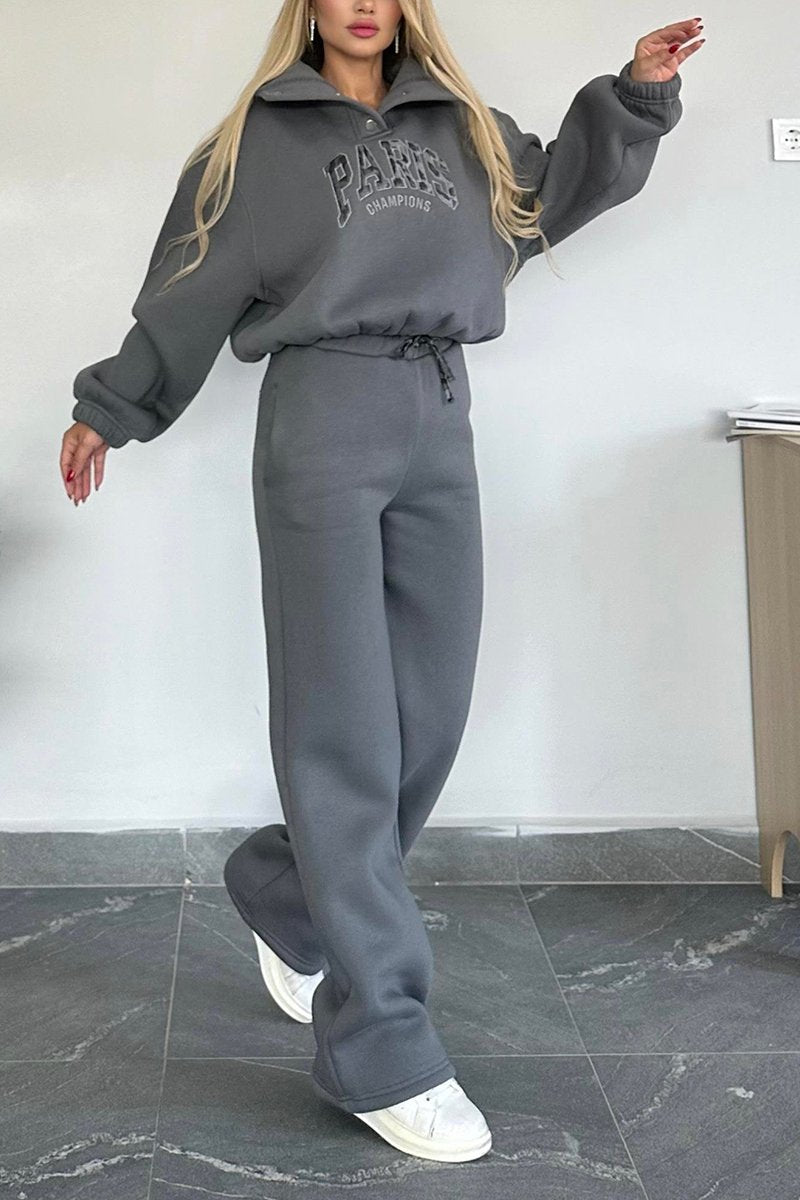 Effortlessly Elegant Garment with a Timeless Design