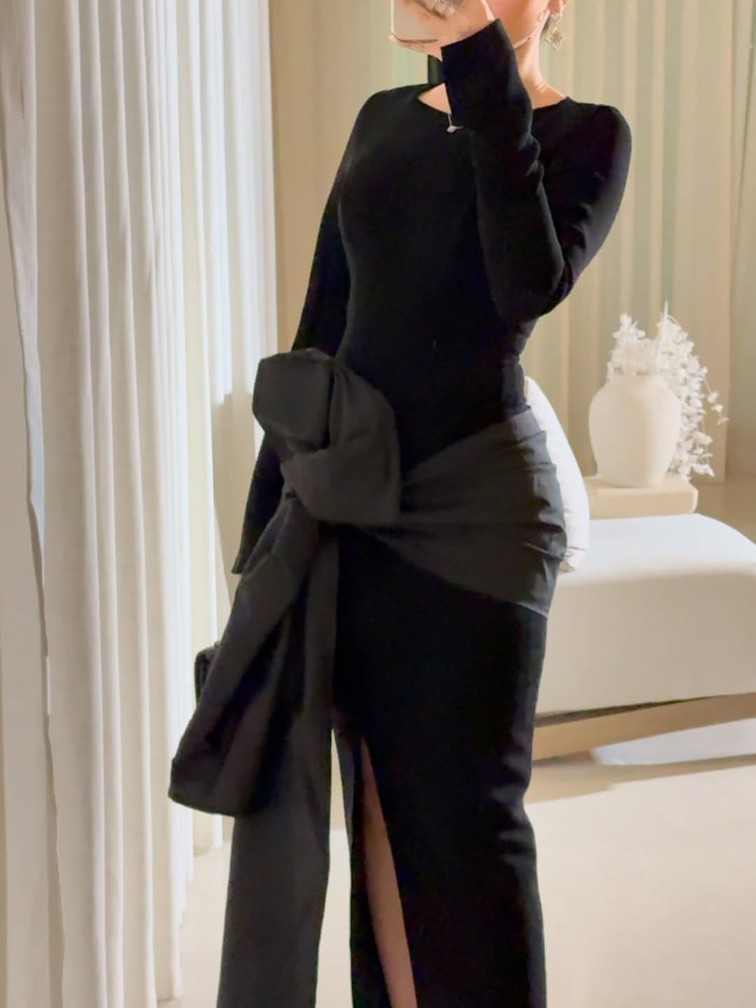 Sophisticated Dress with a Clean Classic Look