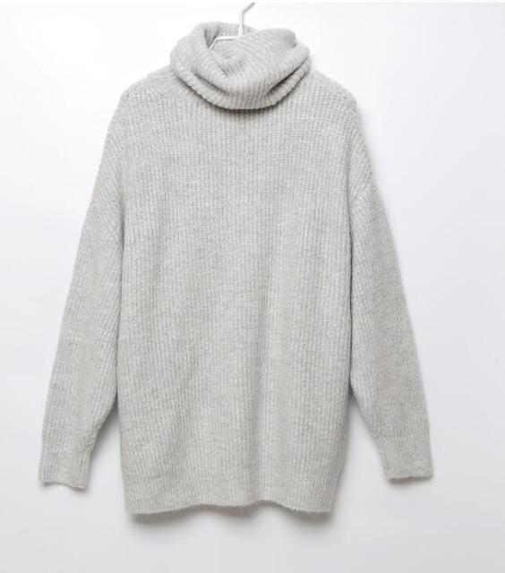 Effortlessly Elegant Sweater with a Timeless Design