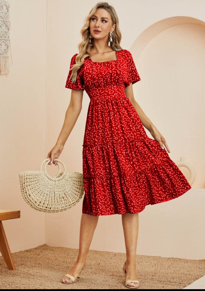 Effortlessly Elegant Dress with a Timeless Design