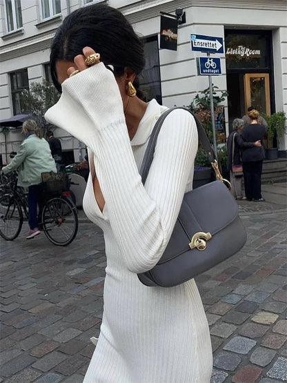 Beautifully Crafted Dress in a Classic Style