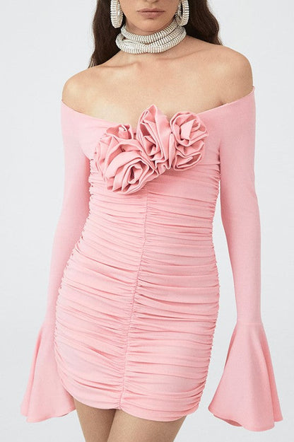 Gracefully Styled Dress for Any Occasion