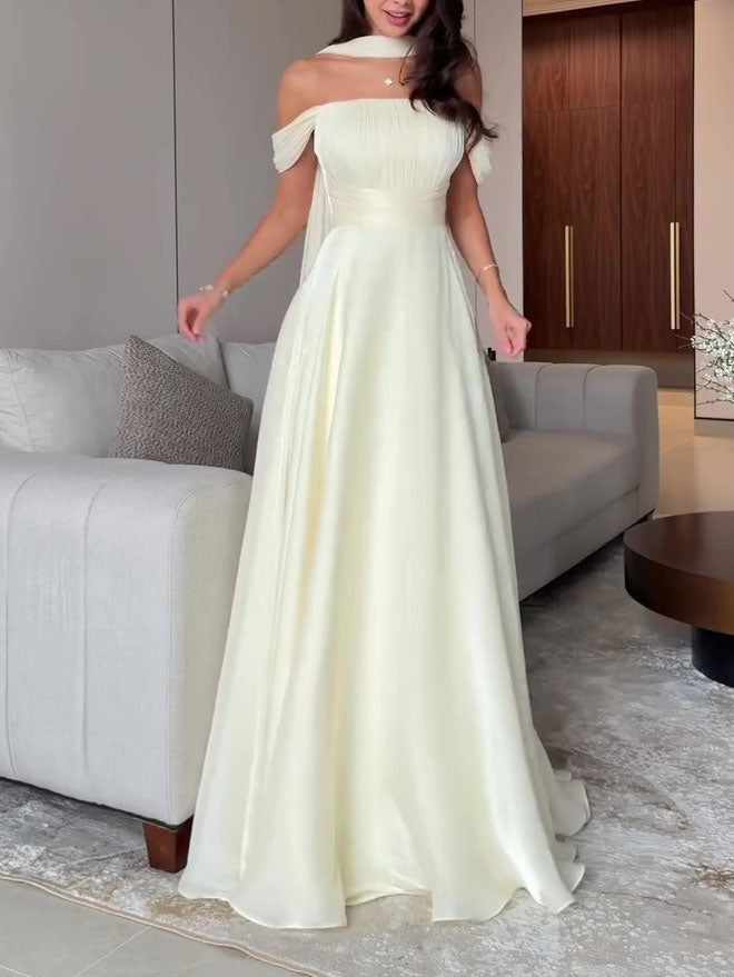 Effortlessly Elegant Garment with a Timeless Design