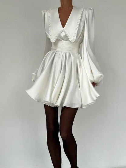 Well Tailored Dress with a Graceful Silhouette