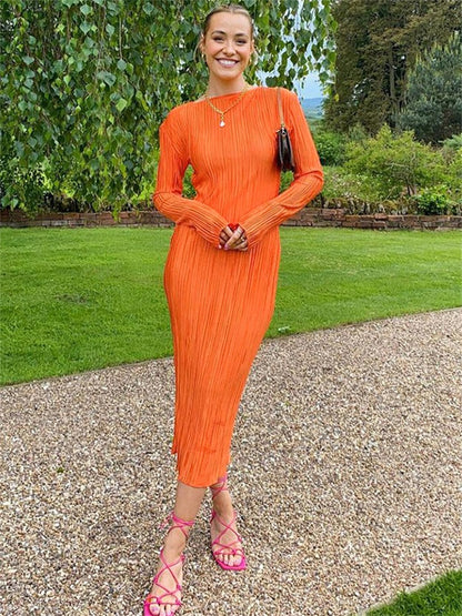 Classic Vintage Dress with a Flattering Fit