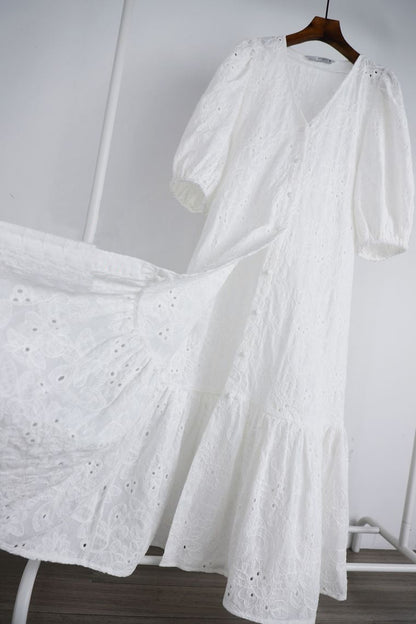 Beautifully Crafted Dress in a Classic Style