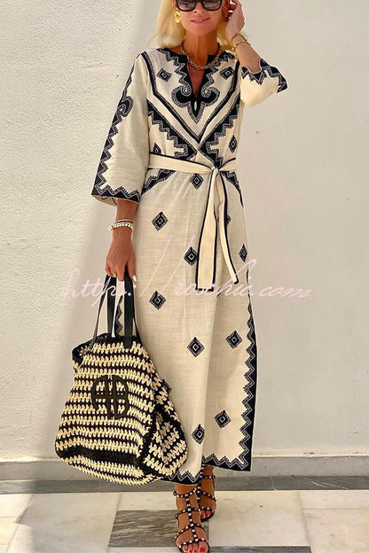 Classic Vintage Dress with a Flattering Fit