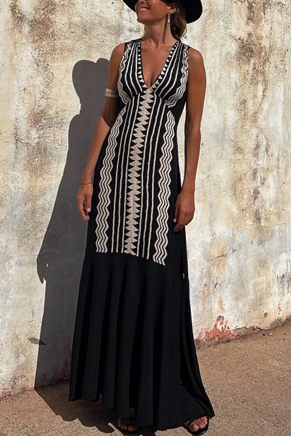 Sophisticated Dress with a Clean Classic Look