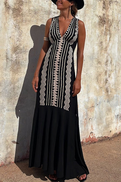 Sophisticated Dress with a Clean Classic Look
