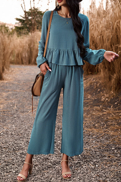 Sophisticated Trousers with a Clean Classic Look