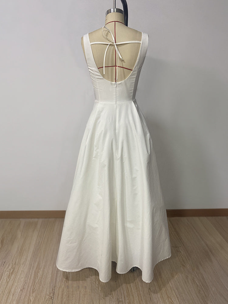 A Vintage Style Dress with Delicate Timeless Details